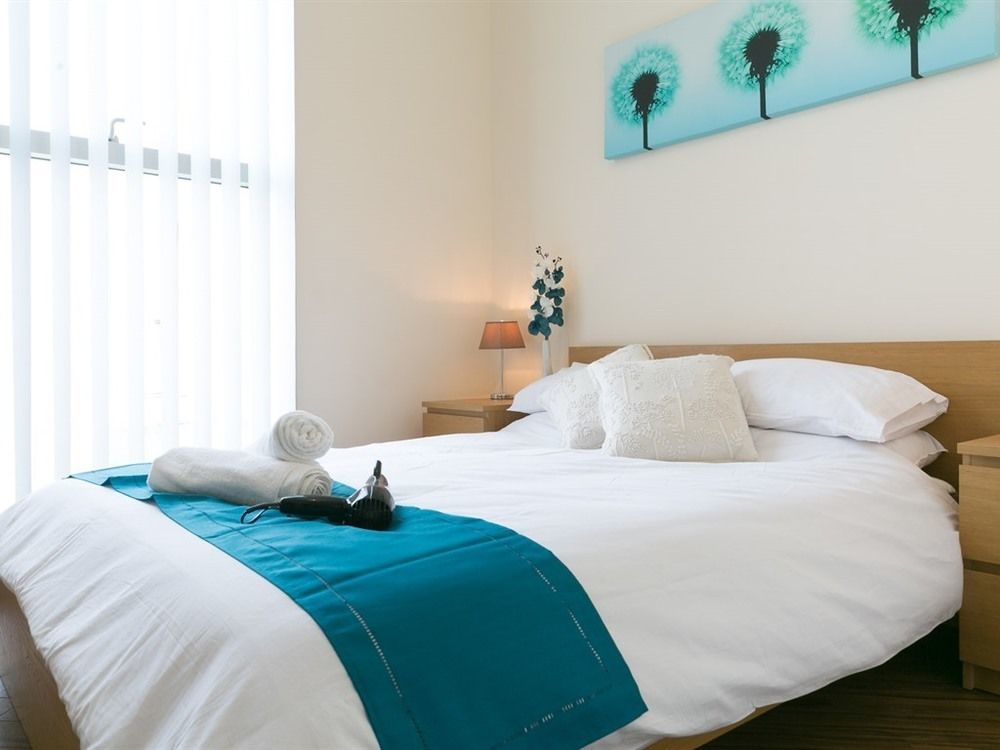 Chelsea House Apartment *