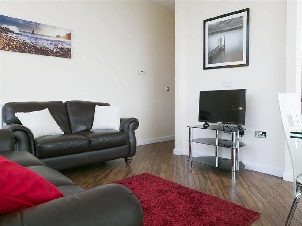 Chelsea House * Milton Keynes