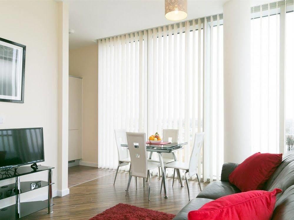 Chelsea House Apartment Milton Keynes